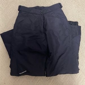 Women’s snow pants. Black, size medium